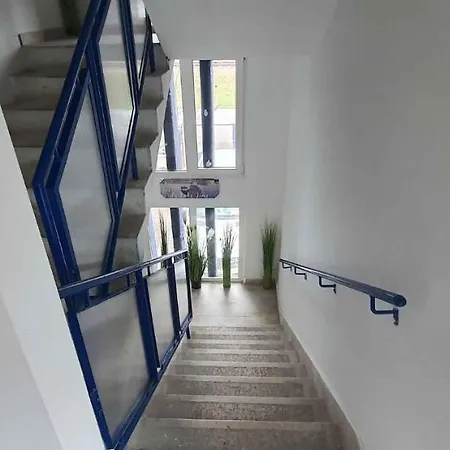 In - Balaton 44082 שיופוק